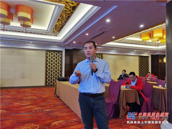 >國內(nèi)市場下午是產(chǎn)品講解及技術(shù)交流環(huán)節(jié).