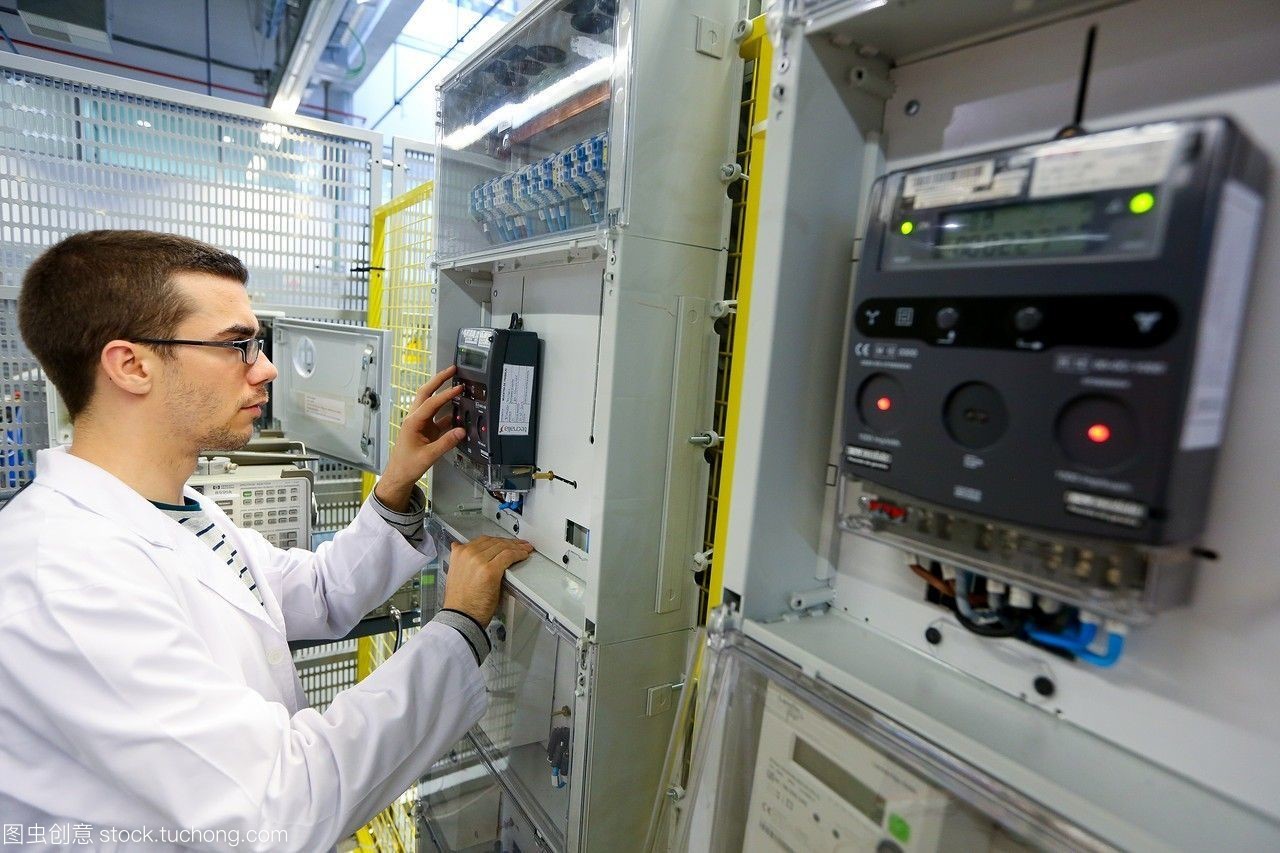 研究員。電器柜性能計數器。低壓微網絡。用于智能電網和智能電表的測試和證書服務。電力電子設備認證。技術服務行業。tecnaliaresearch&innovationbizkaiabasquecountry,西班牙。